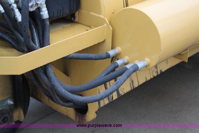 image for item I1732 2013 American Sealcoat SC440 asphalt sealer