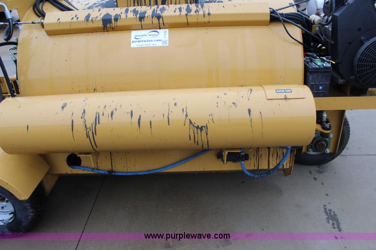 image for item I1732 2013 American Sealcoat SC440 asphalt sealer