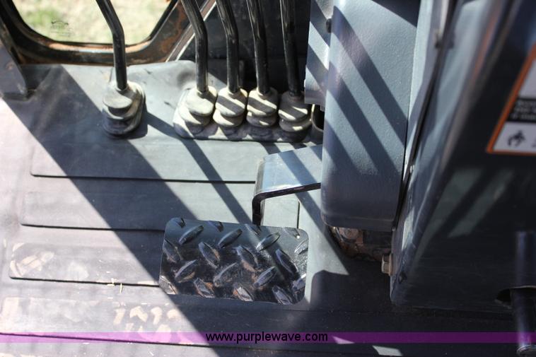 image for item I1748 2006 John Deere 672D articulated motor grader