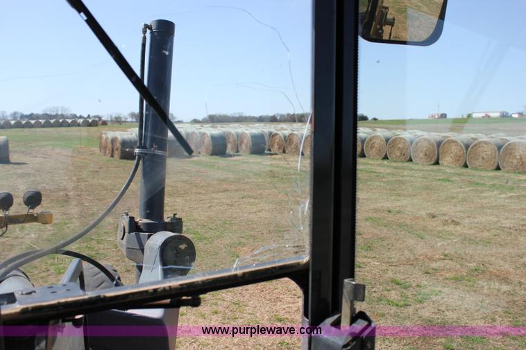 image for item I1748 2006 John Deere 672D articulated motor grader