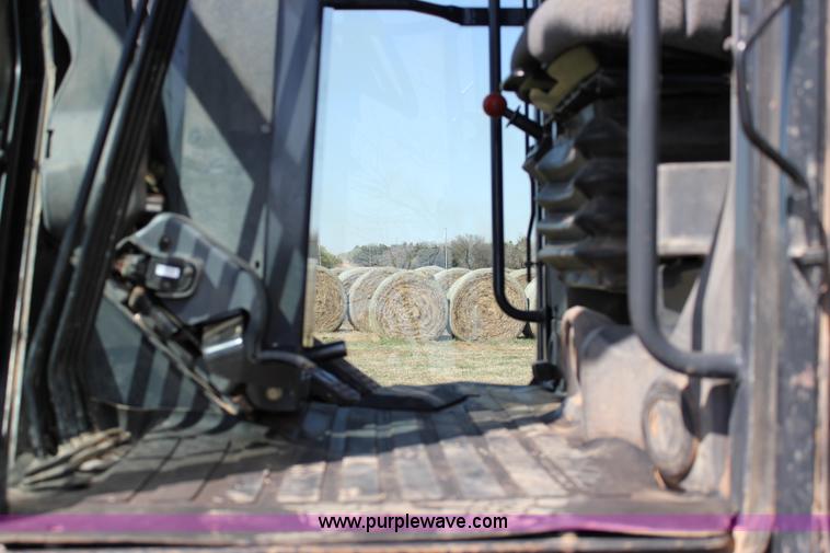 image for item I1748 2006 John Deere 672D articulated motor grader