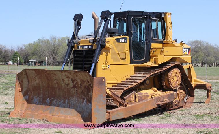 image for item I1749 2011 Caterpillar D6T XL dozer
