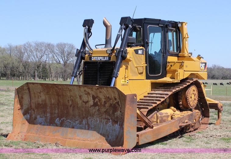 image for item I1749 2011 Caterpillar D6T XL dozer