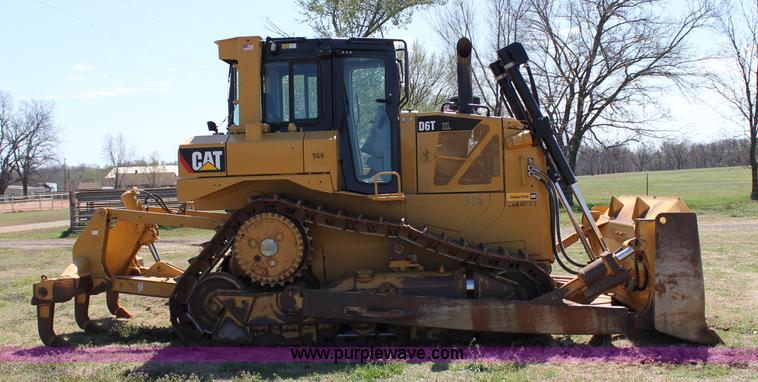 image for item I1749 2011 Caterpillar D6T XL dozer