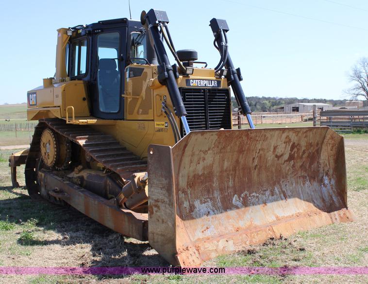 image for item I1749 2011 Caterpillar D6T XL dozer