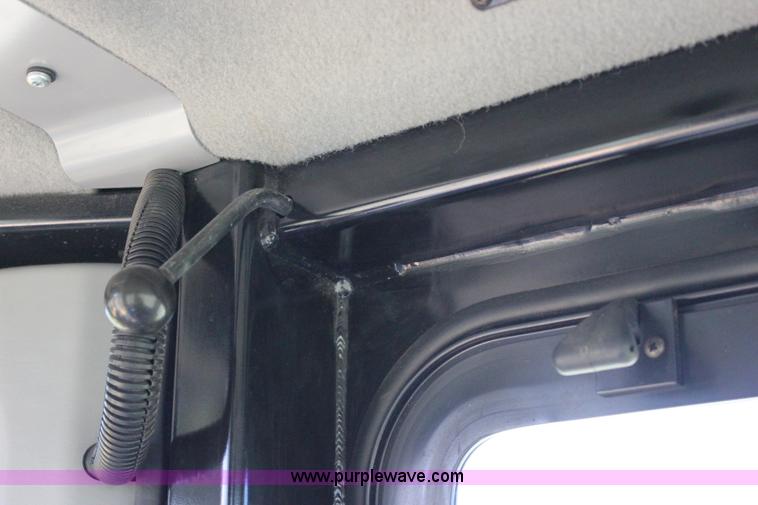 image for item I1749 2011 Caterpillar D6T XL dozer