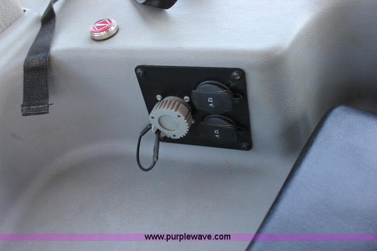 image for item I1749 2011 Caterpillar D6T XL dozer