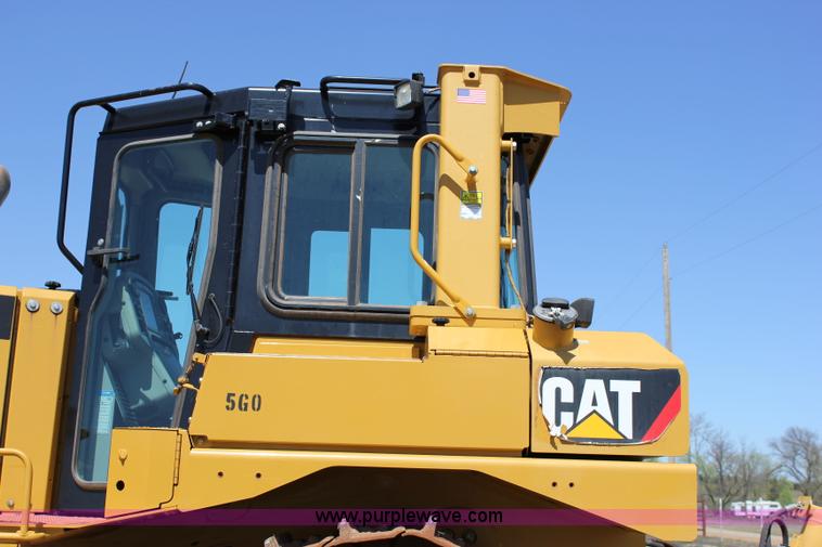 image for item I1749 2011 Caterpillar D6T XL dozer
