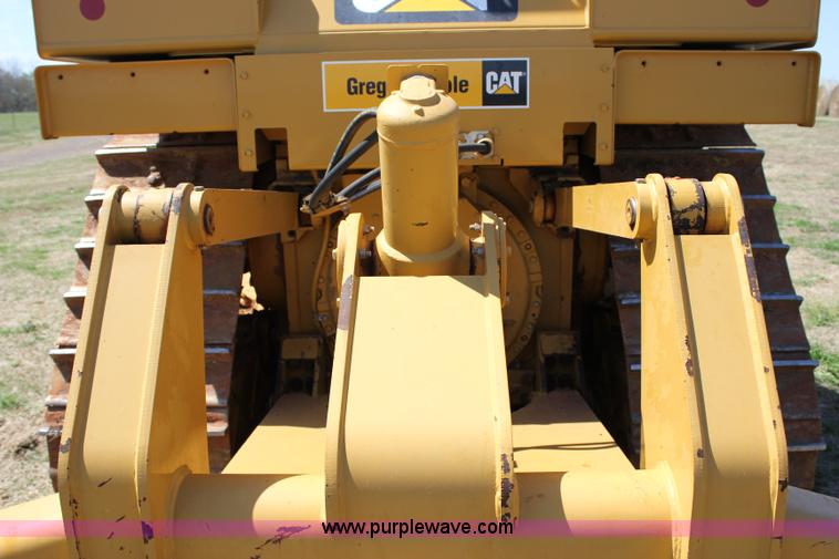image for item I1749 2011 Caterpillar D6T XL dozer