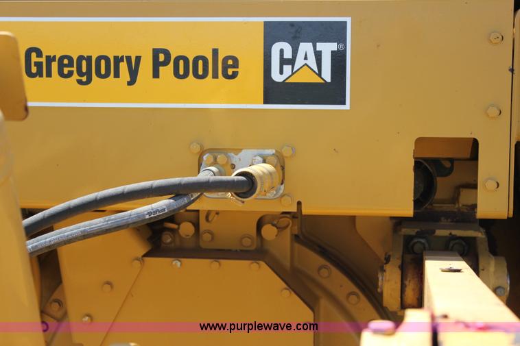 image for item I1749 2011 Caterpillar D6T XL dozer