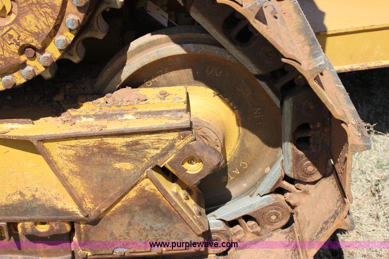 image for item I1749 2011 Caterpillar D6T XL dozer