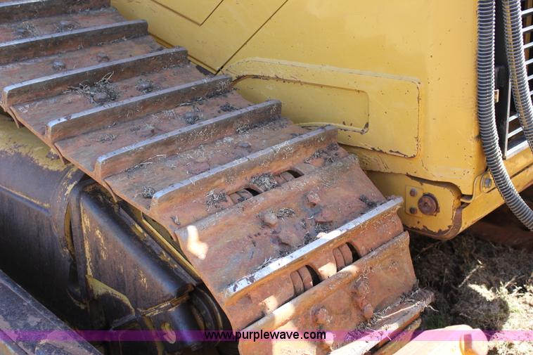 image for item I1749 2011 Caterpillar D6T XL dozer