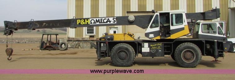 image for item I6516 1983 P & H Omega S crane