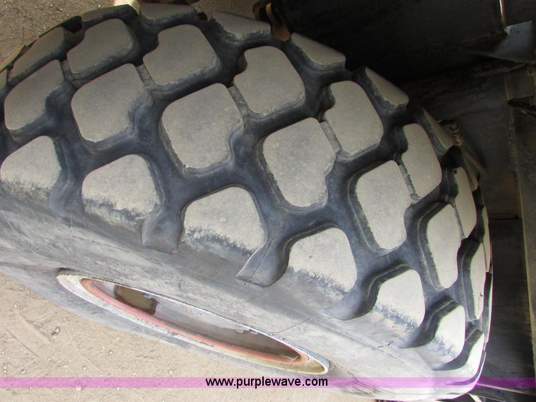 image for item I6516 1983 P & H Omega S crane