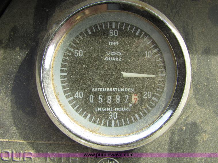 image for item I6516 1983 P & H Omega S crane