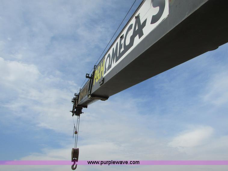 image for item I6516 1983 P & H Omega S crane