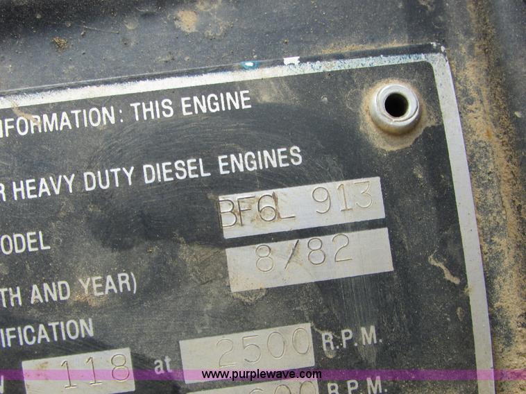 image for item I6516 1983 P & H Omega S crane