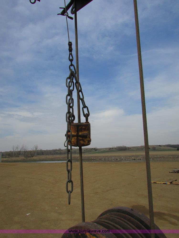 image for item I6516 1983 P & H Omega S crane