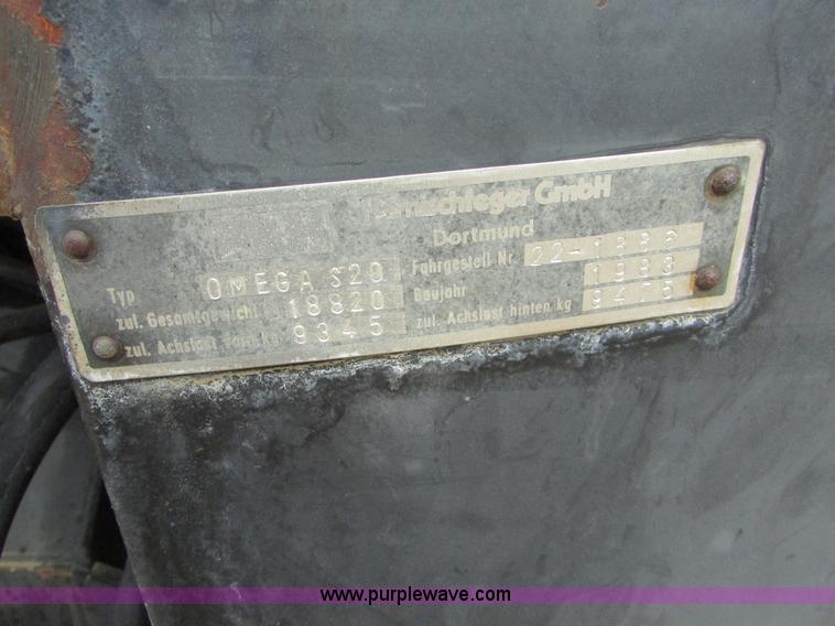 image for item I6516 1983 P & H Omega S crane