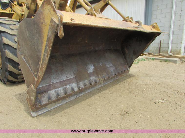 image for item I6517 Caterpillar 966C wheel loader