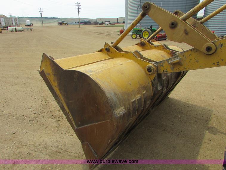 image for item I6517 Caterpillar 966C wheel loader