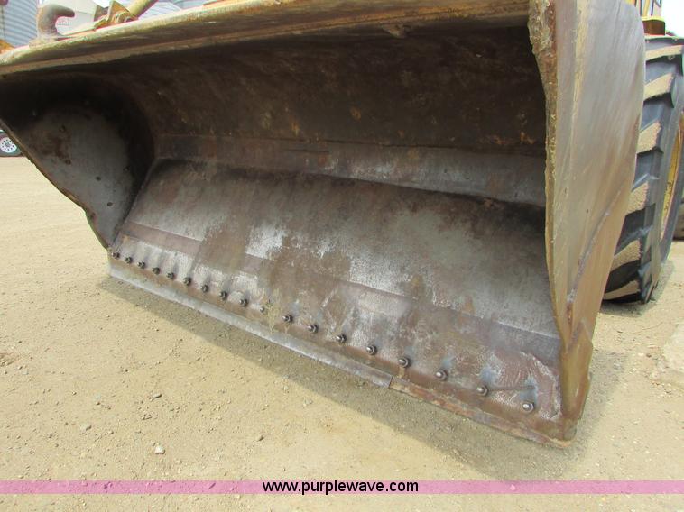 image for item I6517 Caterpillar 966C wheel loader