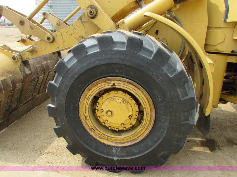 image for item I6517 Caterpillar 966C wheel loader