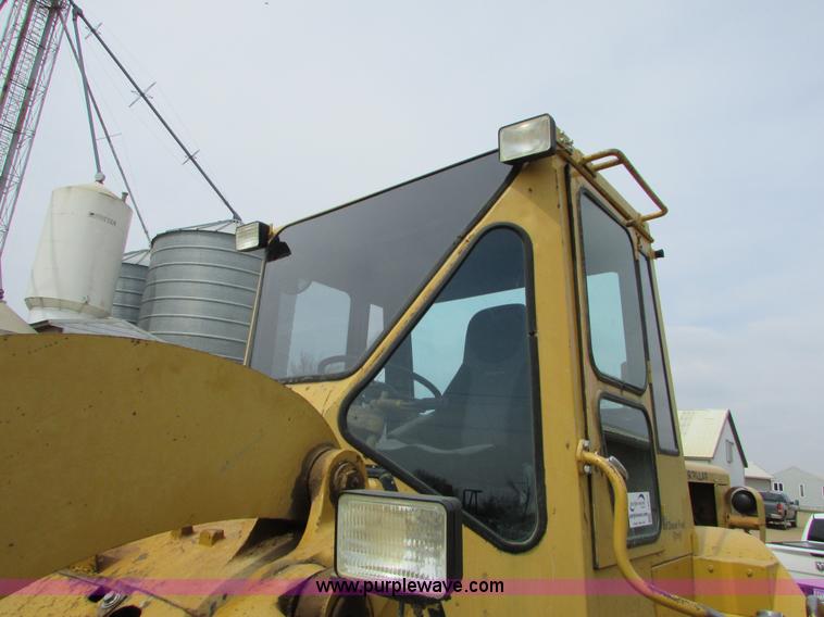 image for item I6517 Caterpillar 966C wheel loader