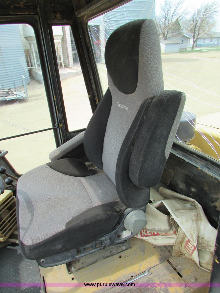 image for item I6517 Caterpillar 966C wheel loader