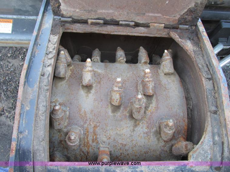 image for item J1782 2011 Bobcat 18PLA skid steer planer