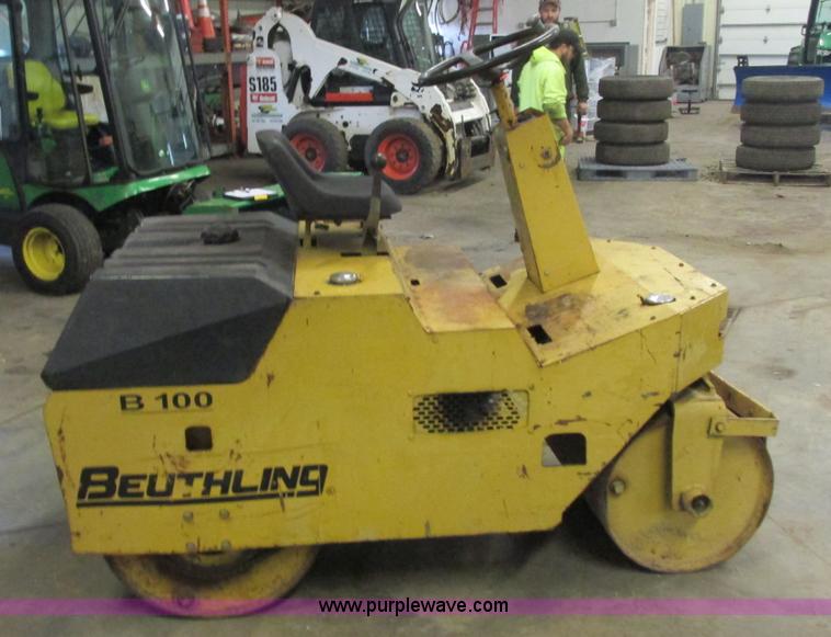 image for item J1784 Beuthling B100 smooth drum roller