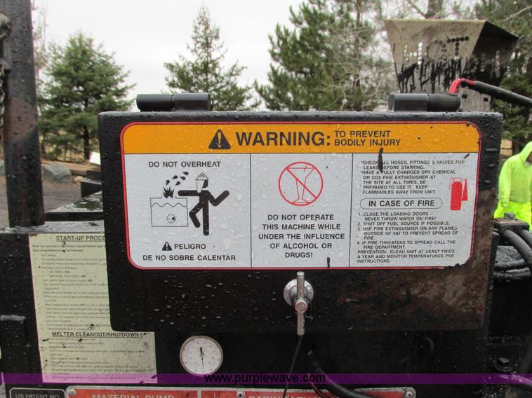 image for item J1785 2005 Cimline 110DHRC Magnum series crack fill machine