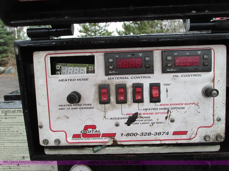 image for item J1785 2005 Cimline 110DHRC Magnum series crack fill machine