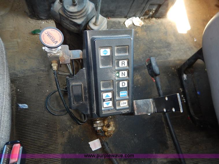 image for item J3969 2002 International F2574 dump truck