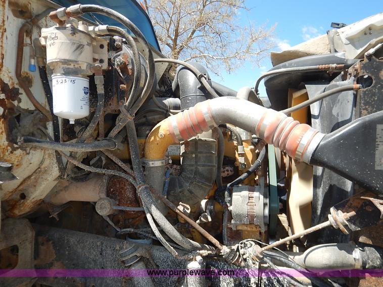 image for item J3969 2002 International F2574 dump truck