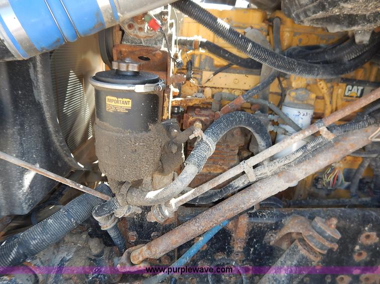 image for item J3969 2002 International F2574 dump truck