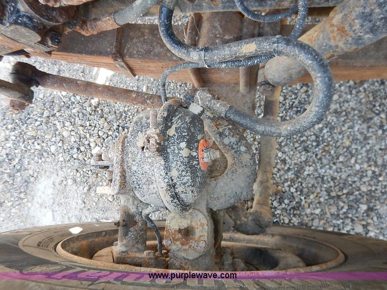 image for item J3969 2002 International F2574 dump truck