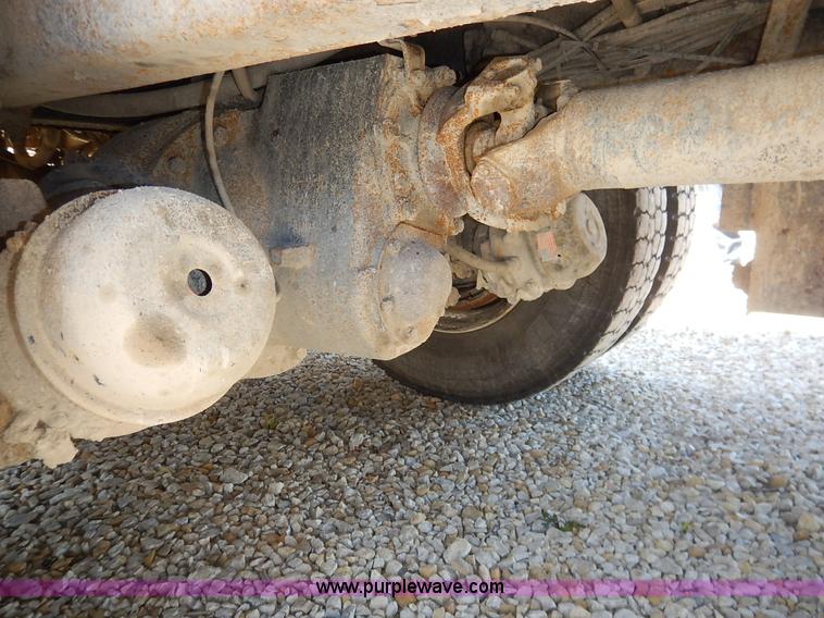 image for item J3969 2002 International F2574 dump truck