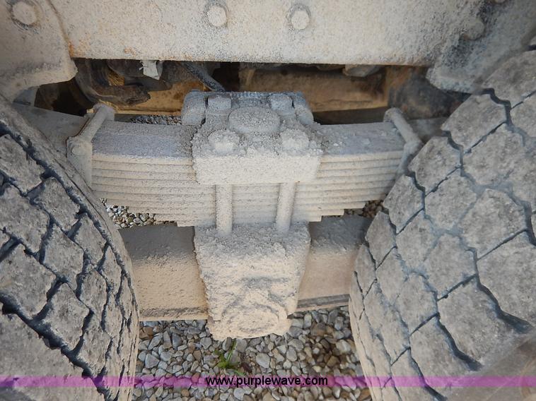 image for item J3969 2002 International F2574 dump truck