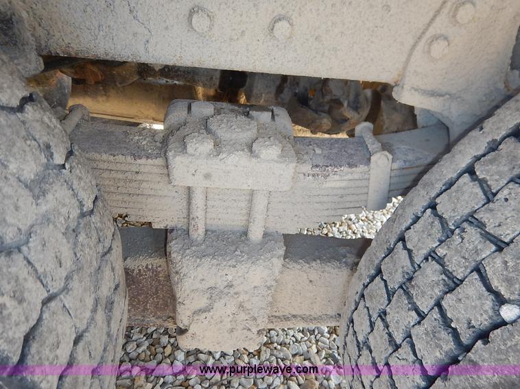 image for item J3969 2002 International F2574 dump truck