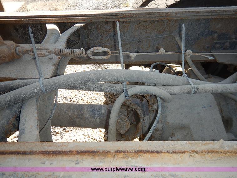 image for item J3969 2002 International F2574 dump truck