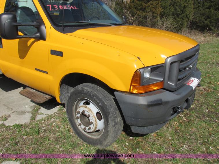 image for item K2089 2002 Ford F550 Super Duty bucket truck
