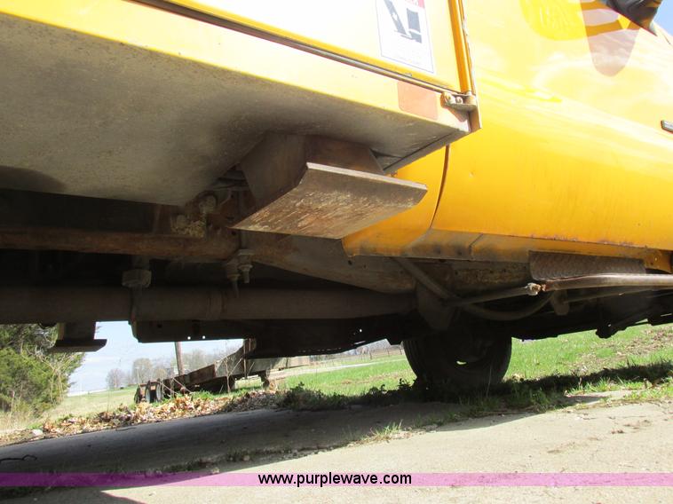 image for item K2089 2002 Ford F550 Super Duty bucket truck