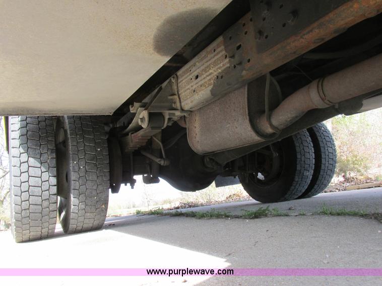 image for item K2089 2002 Ford F550 Super Duty bucket truck