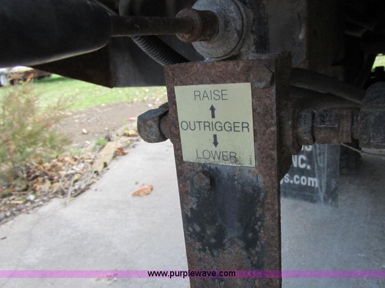 image for item K2089 2002 Ford F550 Super Duty bucket truck