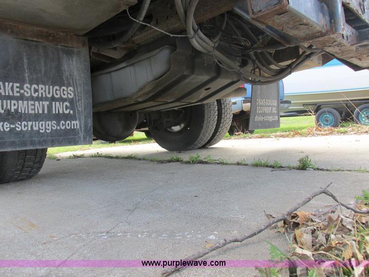 image for item K2089 2002 Ford F550 Super Duty bucket truck