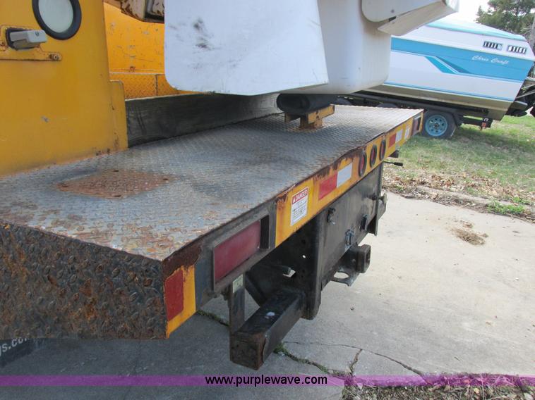 image for item K2089 2002 Ford F550 Super Duty bucket truck