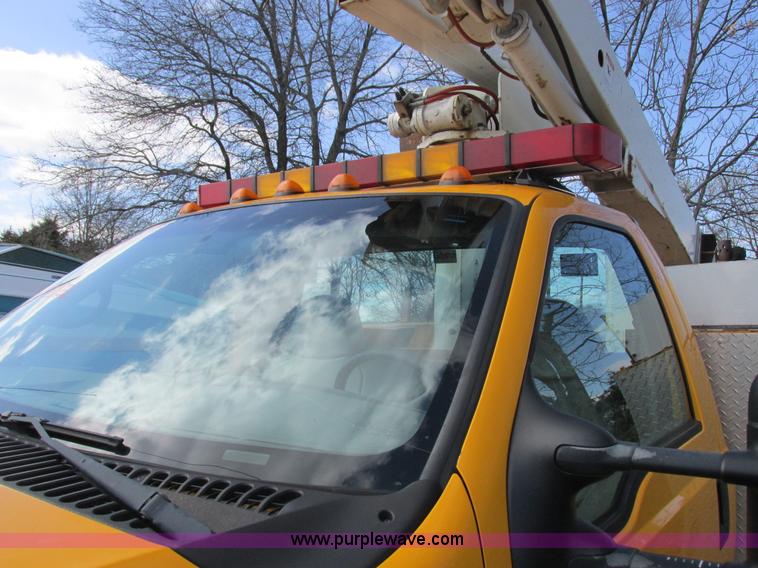 image for item K2089 2002 Ford F550 Super Duty bucket truck