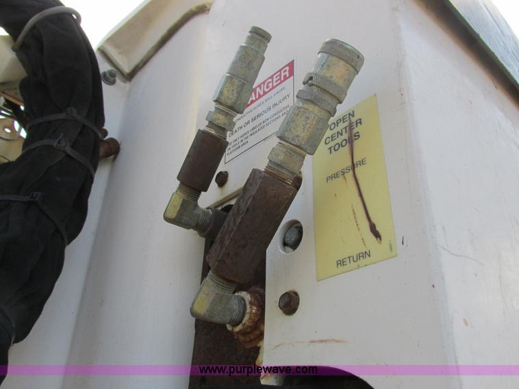 image for item K2089 2002 Ford F550 Super Duty bucket truck