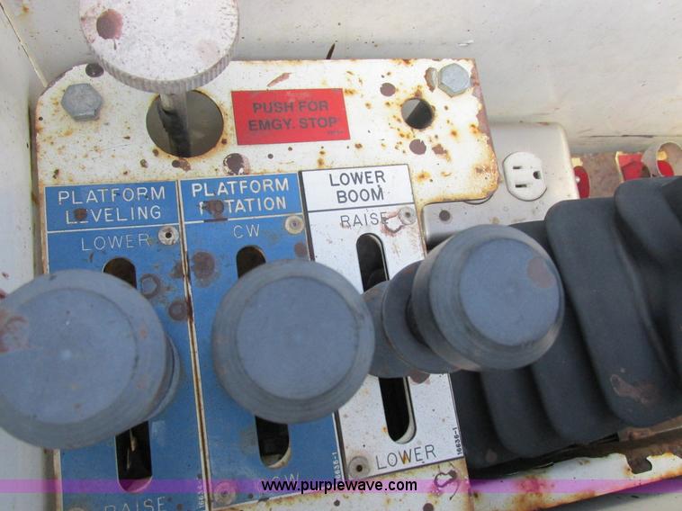 image for item K2089 2002 Ford F550 Super Duty bucket truck